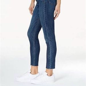 Levi’s 501 Wedgie Skinny women’s sz 27